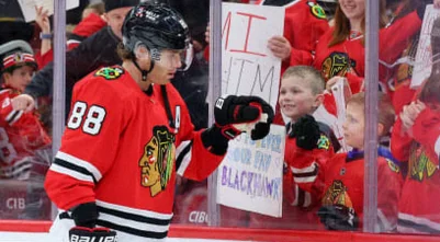 Patrick Kane Returns to Chicago as Blackhawks Open Against Blues