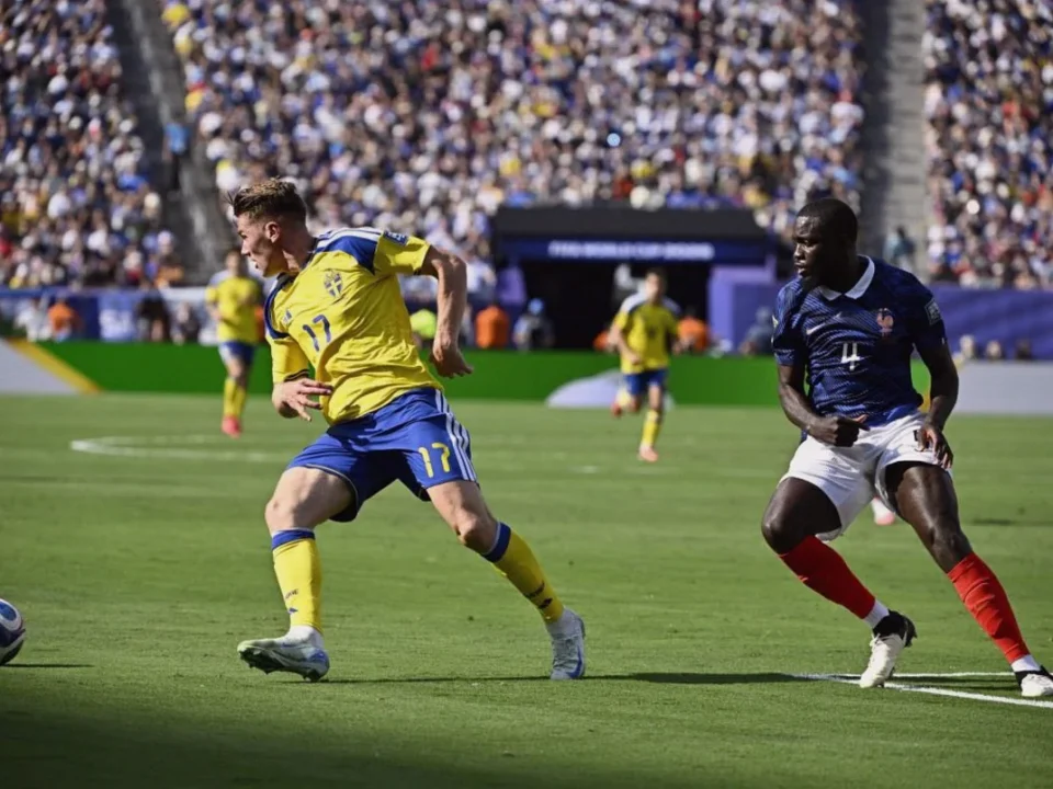 Gyökeres Fires Sweden Past Romania to Stay Top of Nations League Group