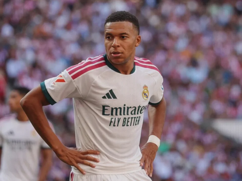 Mbappé Returns to Real Madrid XI for Villarreal Clash
