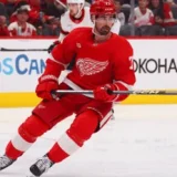 Dylan Larkin Scores in Red Wings Debut as Detroit Tops Senators