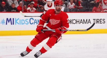 Dylan Larkin Scores in Red Wings Debut as Detroit Tops Senators