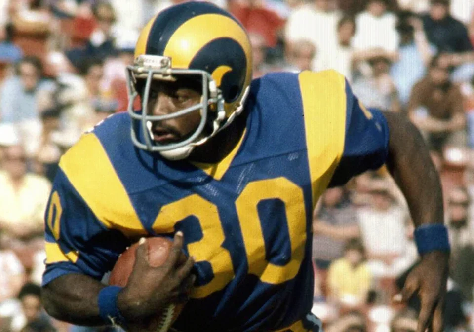 Rams Legend Lawrence McCutcheon Dies at 76 After Parkinson’s Battle