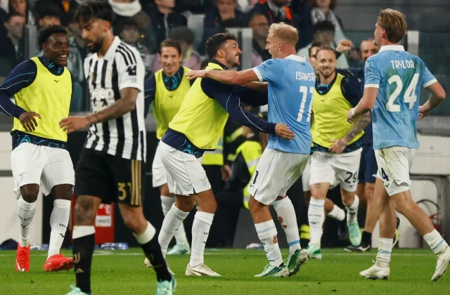 Lazio Crush Juventus 3-0 to Go Top of Serie A