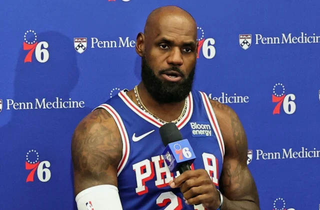 LeBron James Draws 10,000 Fans for First 76ers Scrimmage