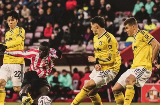 Leeds Held by Sunderland Despite Extra Recovery Time