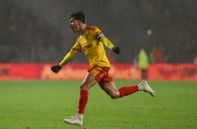 Florian Thauvin Stars in Lens Win Over Paris FC on 300th Ligue 1 Appearance
