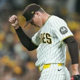 Padres Bullpen Slams Door on Cubs to Clinch Wild Card Series
