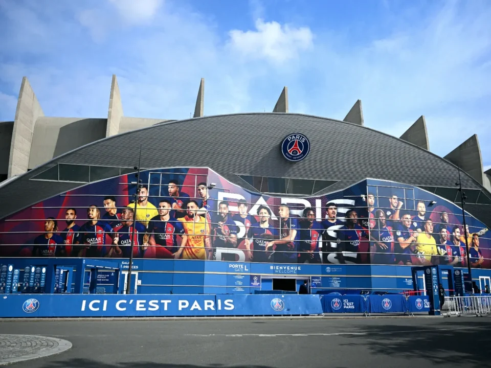 PSG vs Lyon Kick-off Hinges on Paris Police Decision