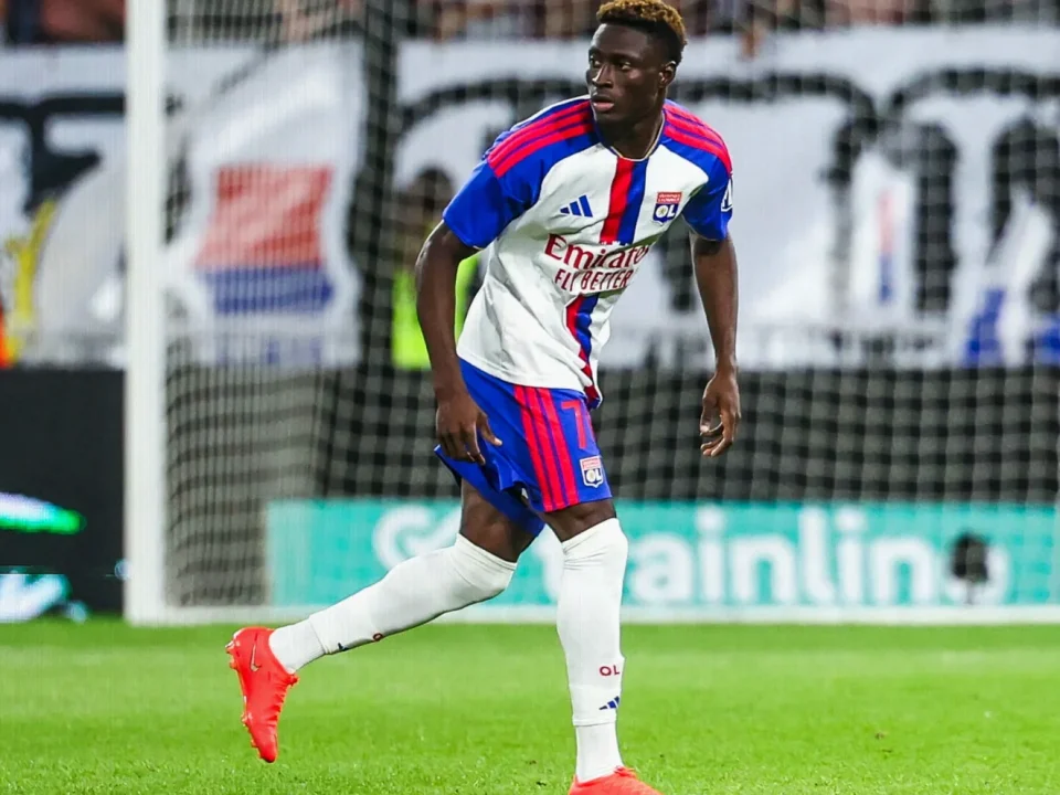Lyon Wing-Back Mohamed Ouédraogo Faces Months Out With Cruciate Injury