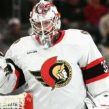 Senators’ Linus Ullmark Leaves Bruins Game After Crease Collision