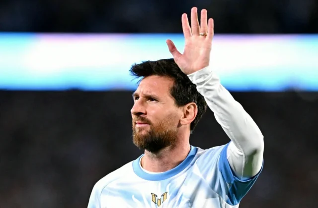 Messi Tears Up on Argentina Team Bus Before Benin Farewell Match