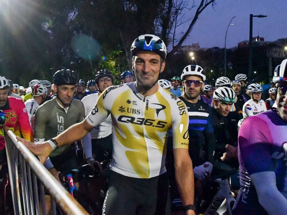 Argentina Coach Lionel Scaloni Completes 129km Buenos Aires Gran Fondo