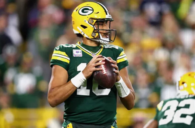 Packers’ Jordan Love Tests Lions Secondary With Deep Passing Surge
