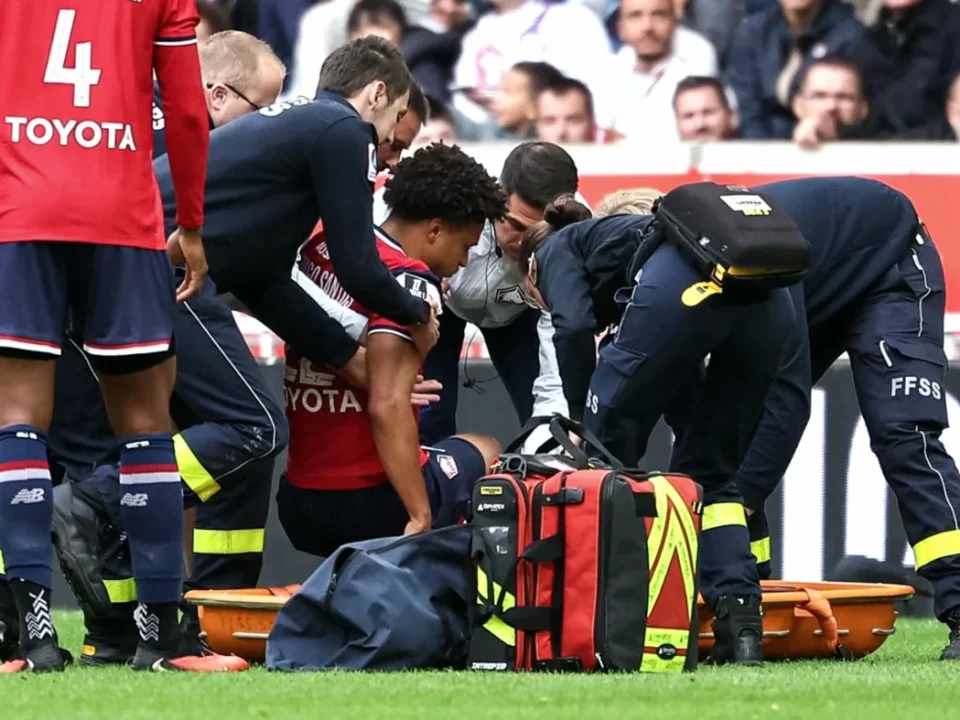 Lille Fear Serious Tiago Santos Knee Injury After Richardson Tackle