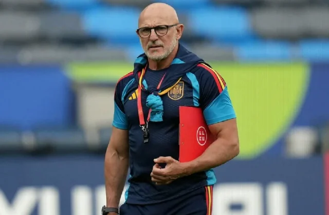 De la Fuente Hails Lamine Yamal After Spain Goal Against Czechia