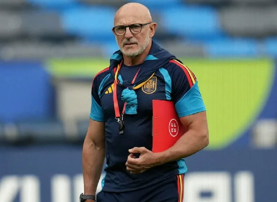 De la Fuente Hails Lamine Yamal After Spain Goal Against Czechia