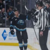 Utah Mammoth Edge Maple Leafs 5-4 Despite Toronto’s Late Push