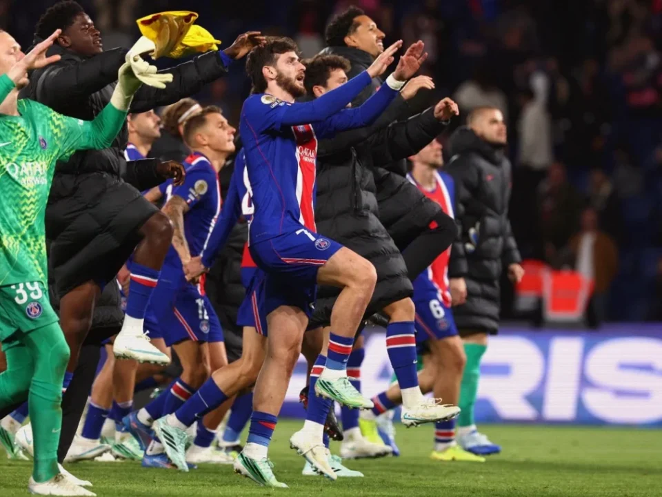 Manchester City Host Reigning Champions PSG in Champions League Showdown