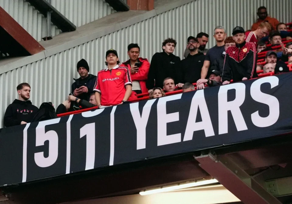 Manchester United Fans Revive “51” Banner Amid Manchester City Charges