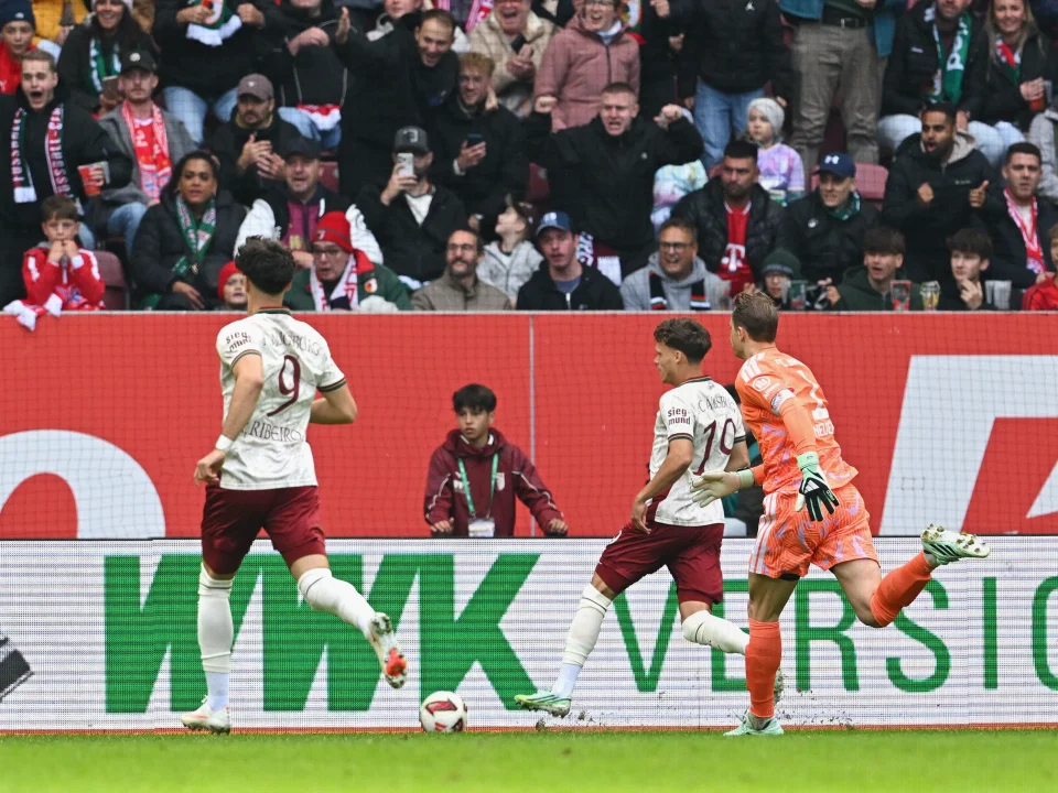 Neuer Error Gifts Augsburg Goal Five Seconds Into Bayern Match