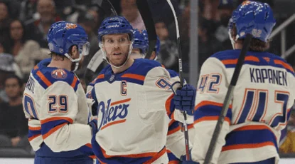 McDavid Stars in 800th Game as Oilers Extend Streak to Five