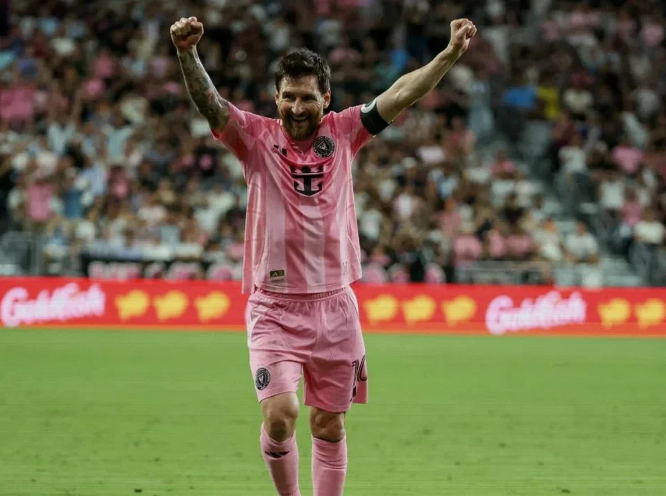 Messi Celebrates Eldense’s 4-1 Comeback Win Over Real Oviedo