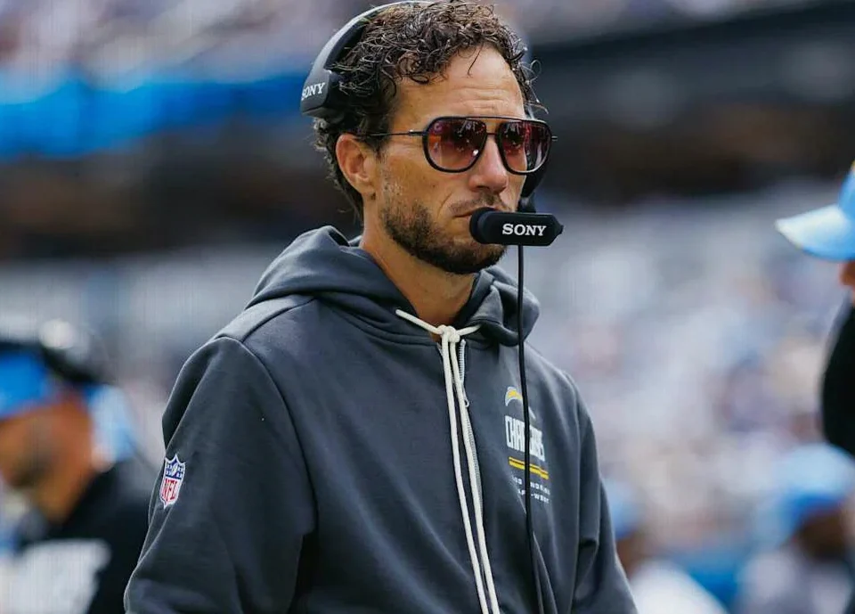 Mike McDaniel Owns Chargers’ Offensive Woes Ahead of Seahawks Test