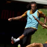 Milan Weigh Left-Flank Options as Saelemaekers Faces Ankle Surgery