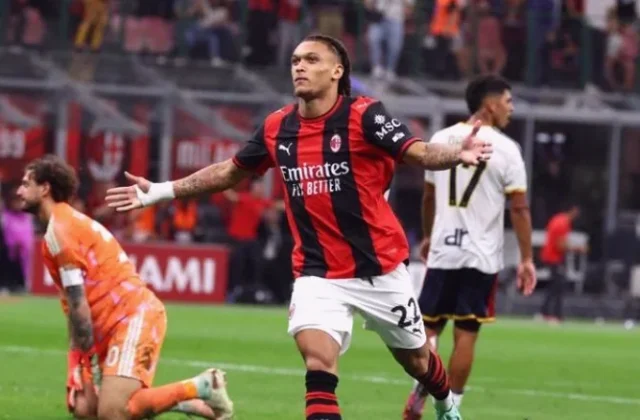 Milan Take 11 Points into Break After Lecce Win