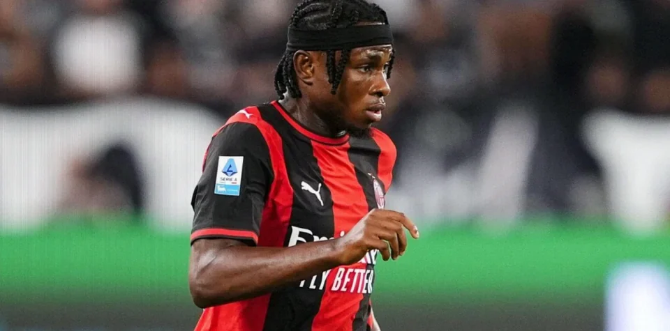 Samuel Chukwueze Faces Fitness Test Ahead of Milan’s Bournemouth Clash