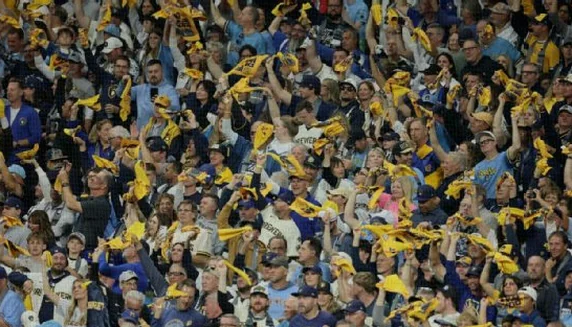 Milwaukee Rallies Around Brewers’ First World Series Since 1982