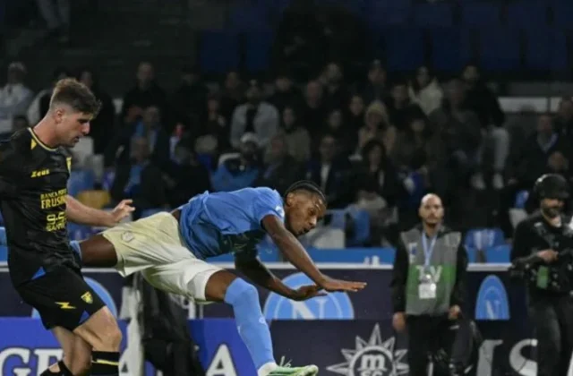 Napoli Lose David Neres for Venezia After Villarreal Muscle Injury