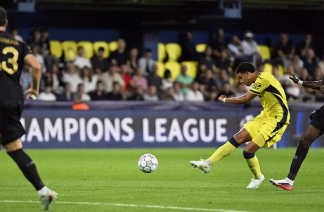 Napoli Pay Price for Politano Error in Villarreal Comeback