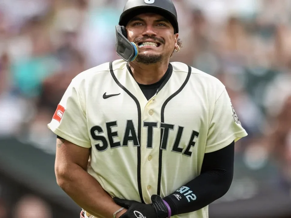 Josh Naylor Undergoes Wrist Surgery After Playing Through Injury for Mariners