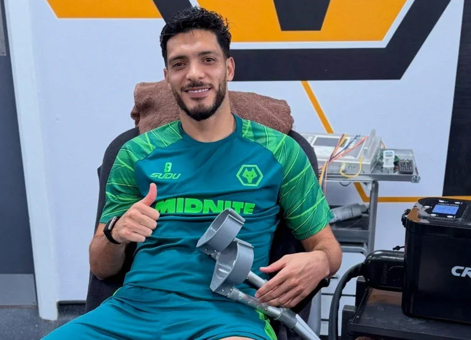 Raúl Jiménez Targets Early February Return for Wolves