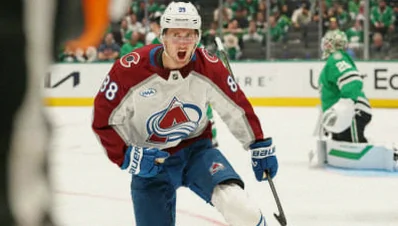 Martin Necas’ Two Goals Lift Avalanche Past Stars 3-2