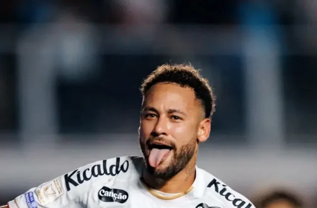 Neymar’s Late Penalties Earn Santos 2-2 Draw Against Flamengo