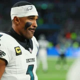 Eagles Place Jalen Hurts on IR, Tanner McKee to Start vs. Panthers