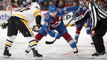 Swayman, Bruins Take Three-Game Streak Into Anaheim Against Ducks
