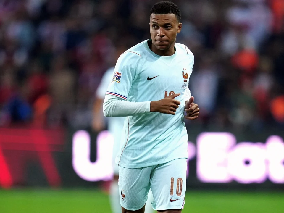 Mbappé Hits Back at “Egocentric” Label in Social Media Exchange