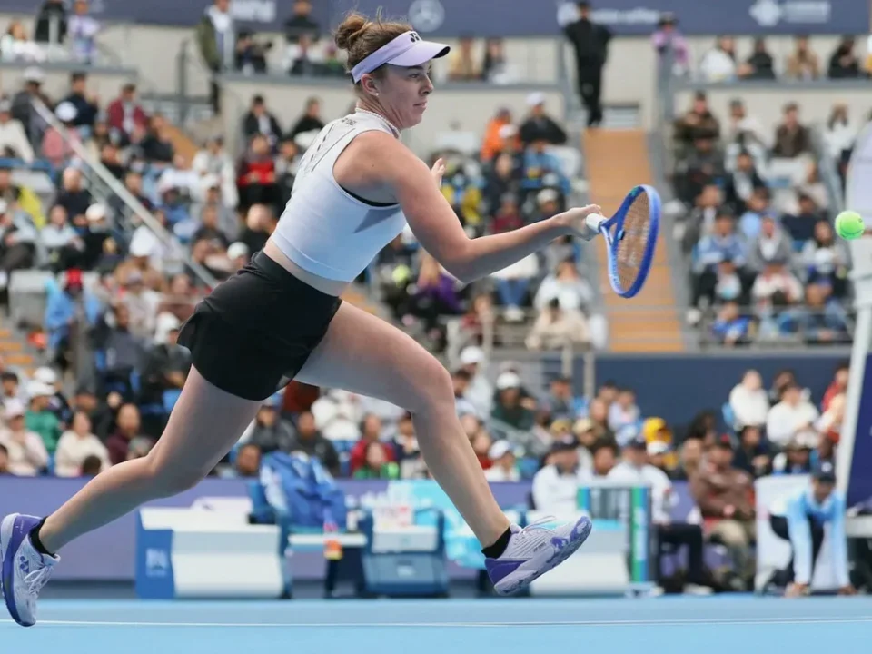 Noskova, Andreeva reach China Open last 16 after seeds fall