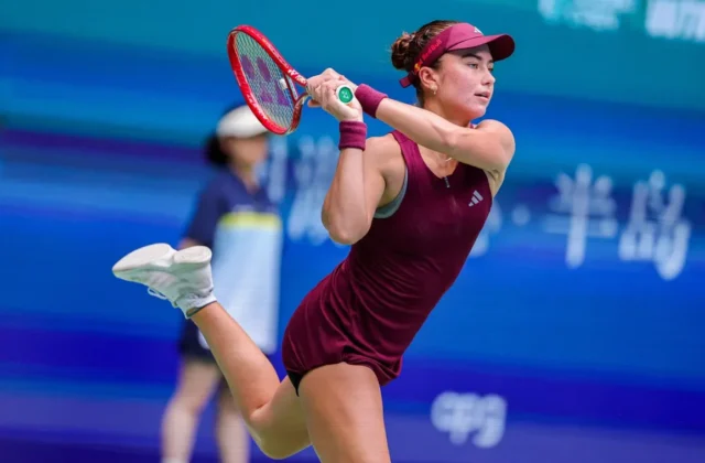 Iva Jovic Downs Jasmine Paolini to Reach Ningbo Open Quarter-finals