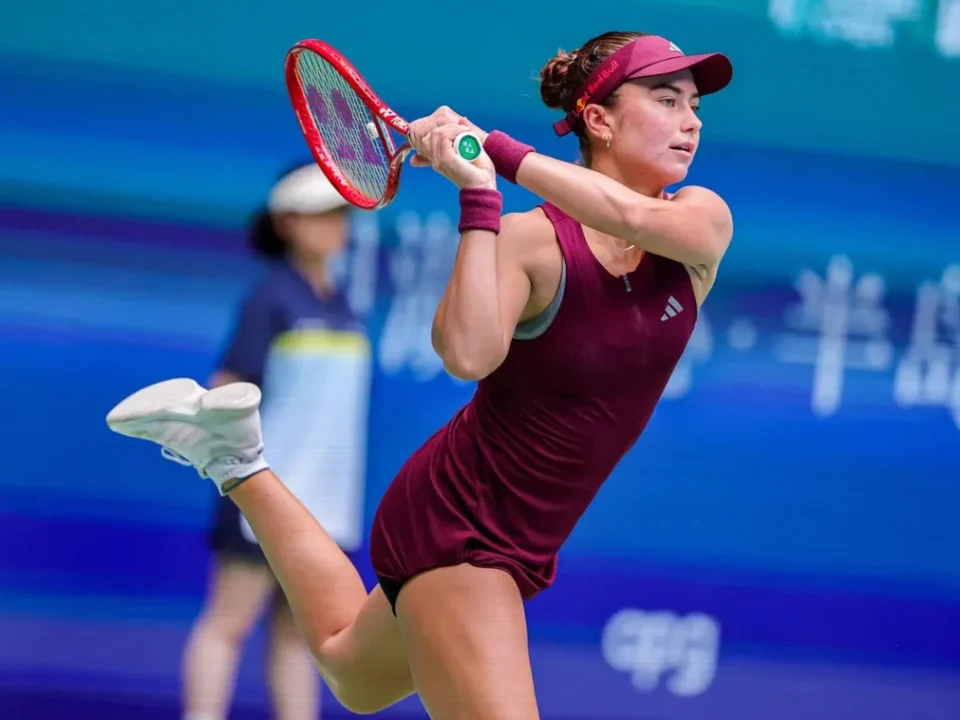 Iva Jovic Downs Jasmine Paolini to Reach Ningbo Open Quarter-finals
