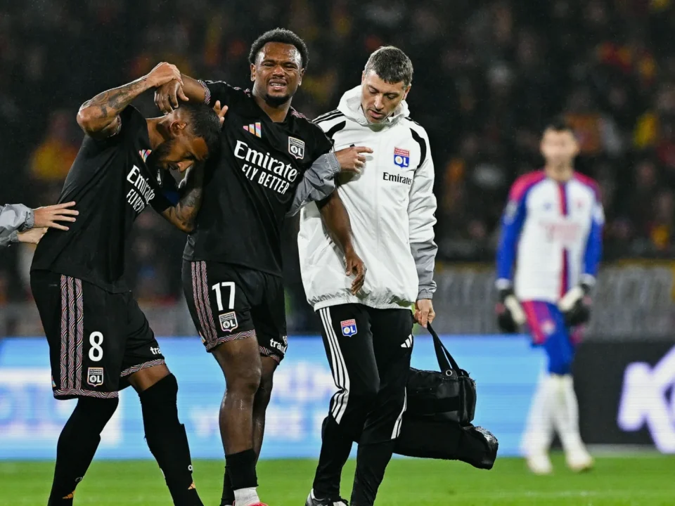 Lyon Confirm Loïs Openda Fibula Crack After Lens Defeat