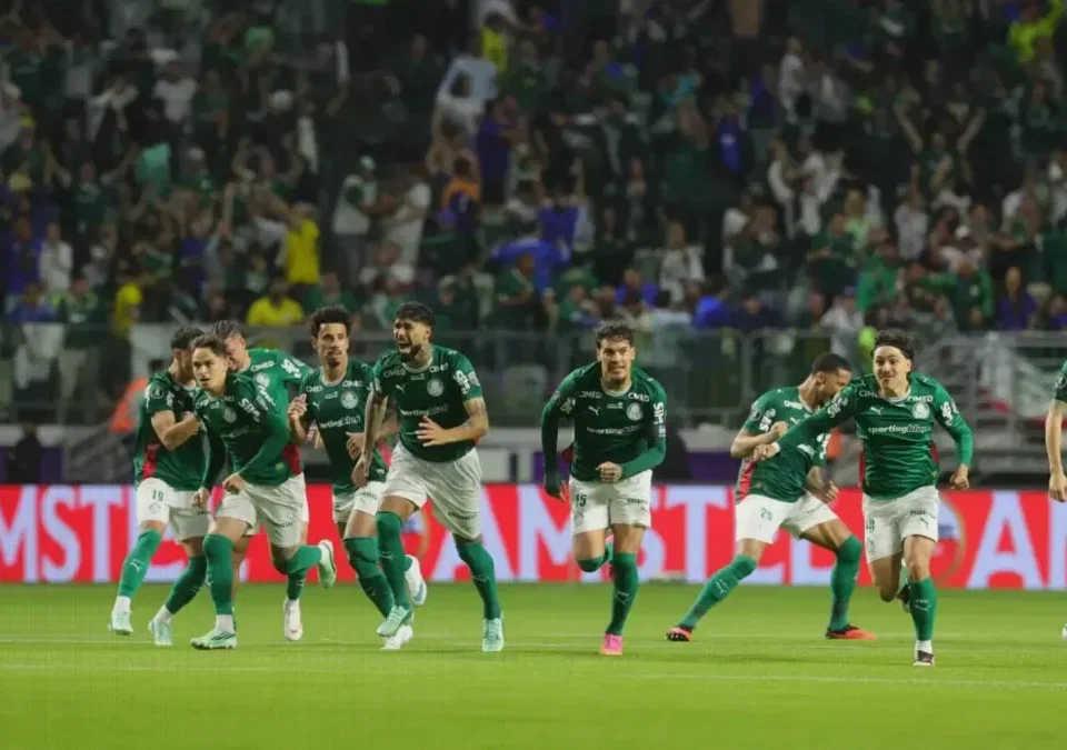 Palmeiras Edge Fluminense on Penalties to Reach Libertadores Final Again