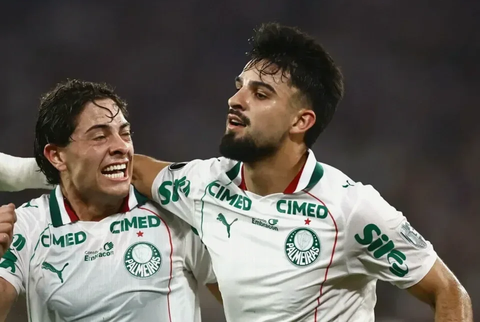 Palmeiras Beat Fluminense 2-1 to Seize Libertadores Semi-Final Edge