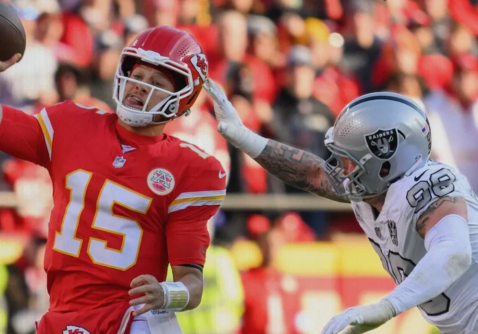 Undefeated Chiefs, Raiders Set for High-Stakes AFC West Showdown
