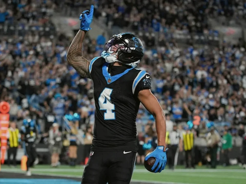 Drake Maye, Tetairoa McMillan Lead NFL Week 4 Award Winners
