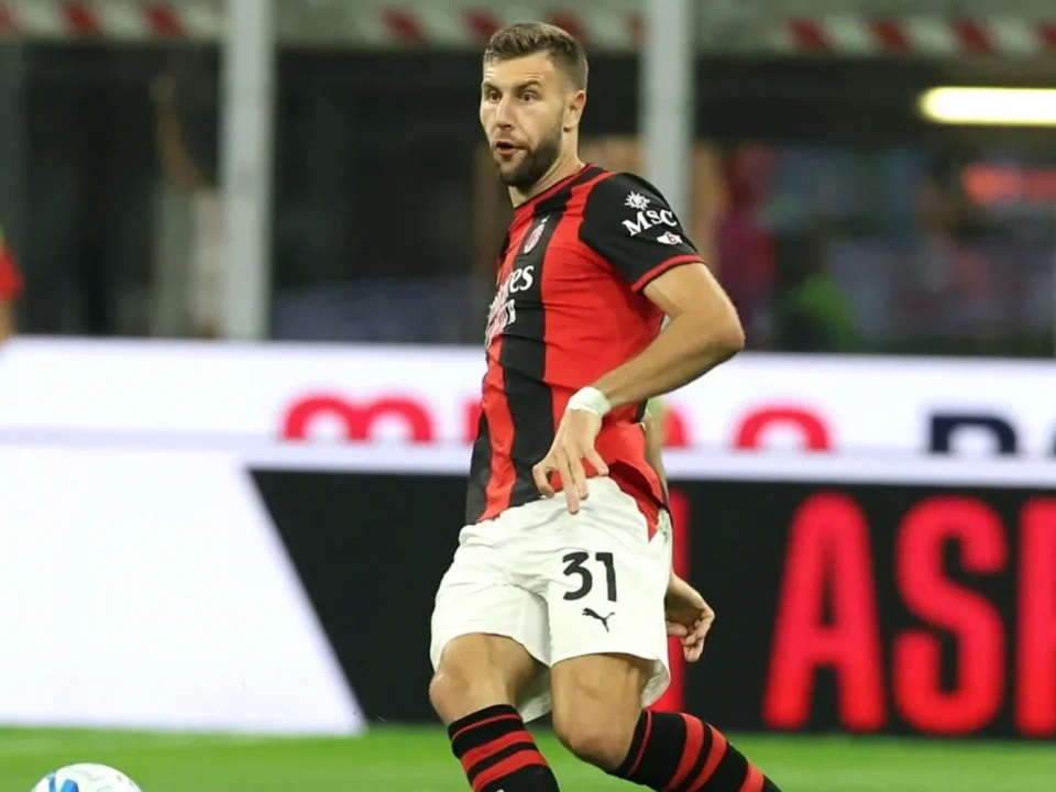 AC Milan Extend Strahinja Pavlović Contract Until 2031