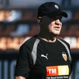 Javier Aguirre Faces Early Pressure After Two Valencia Draws
